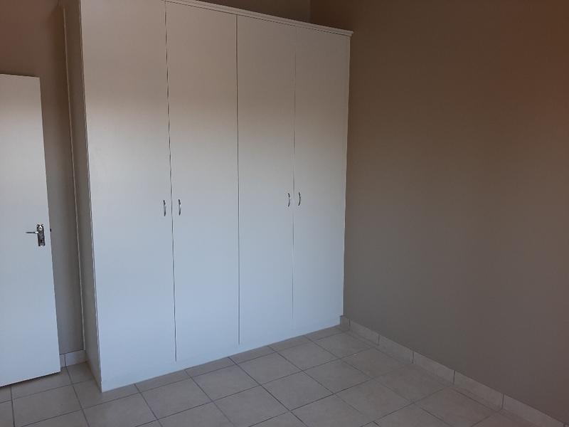 To Let 2 Bedroom Property for Rent in Burgundy Estate Western Cape